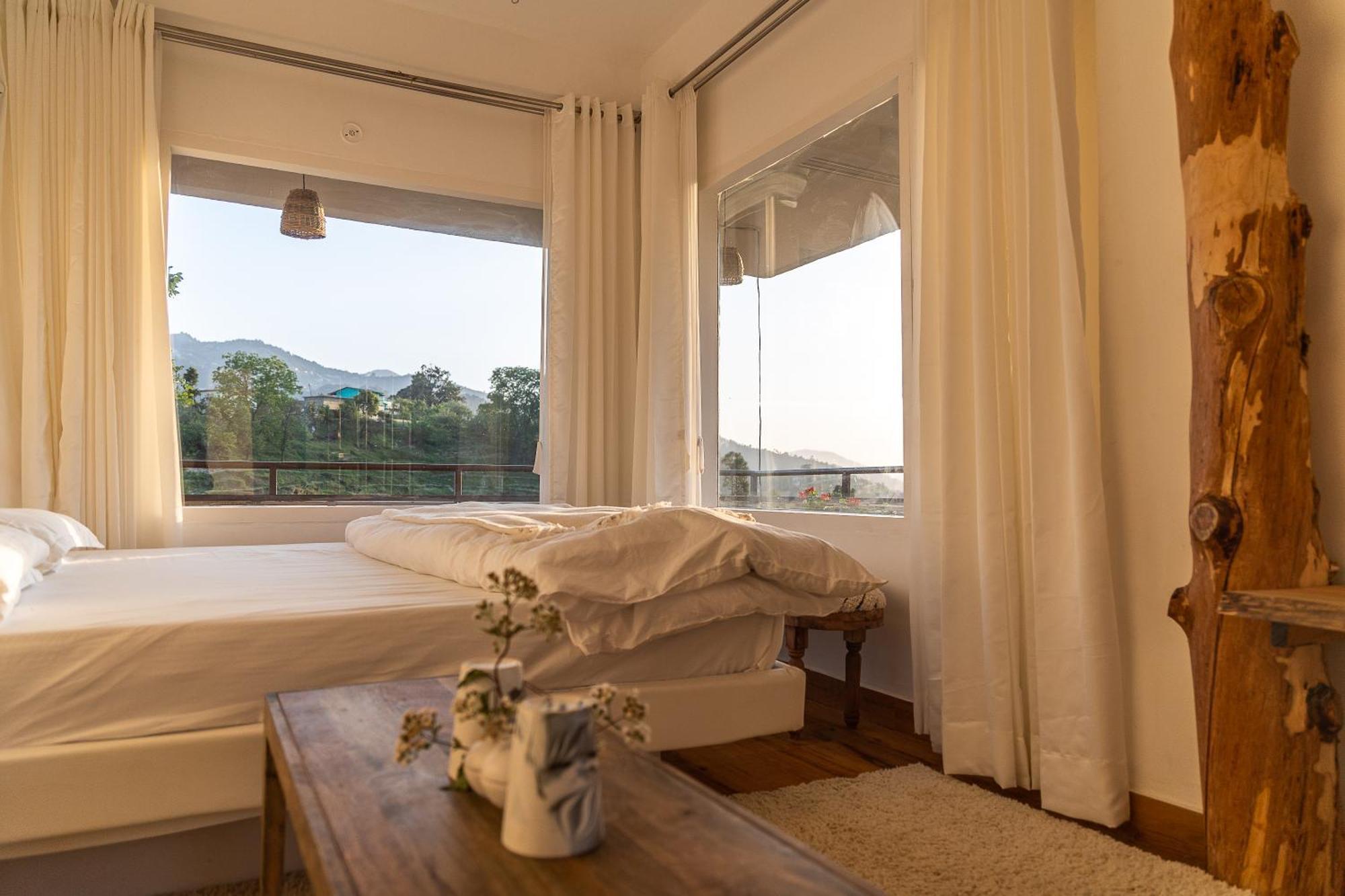 Exstasy Stays - Bathtub Rooms & Cafe - Your Romantic & Cozy Getaway - Thhpsociety - Mukteshwar Luaran gambar