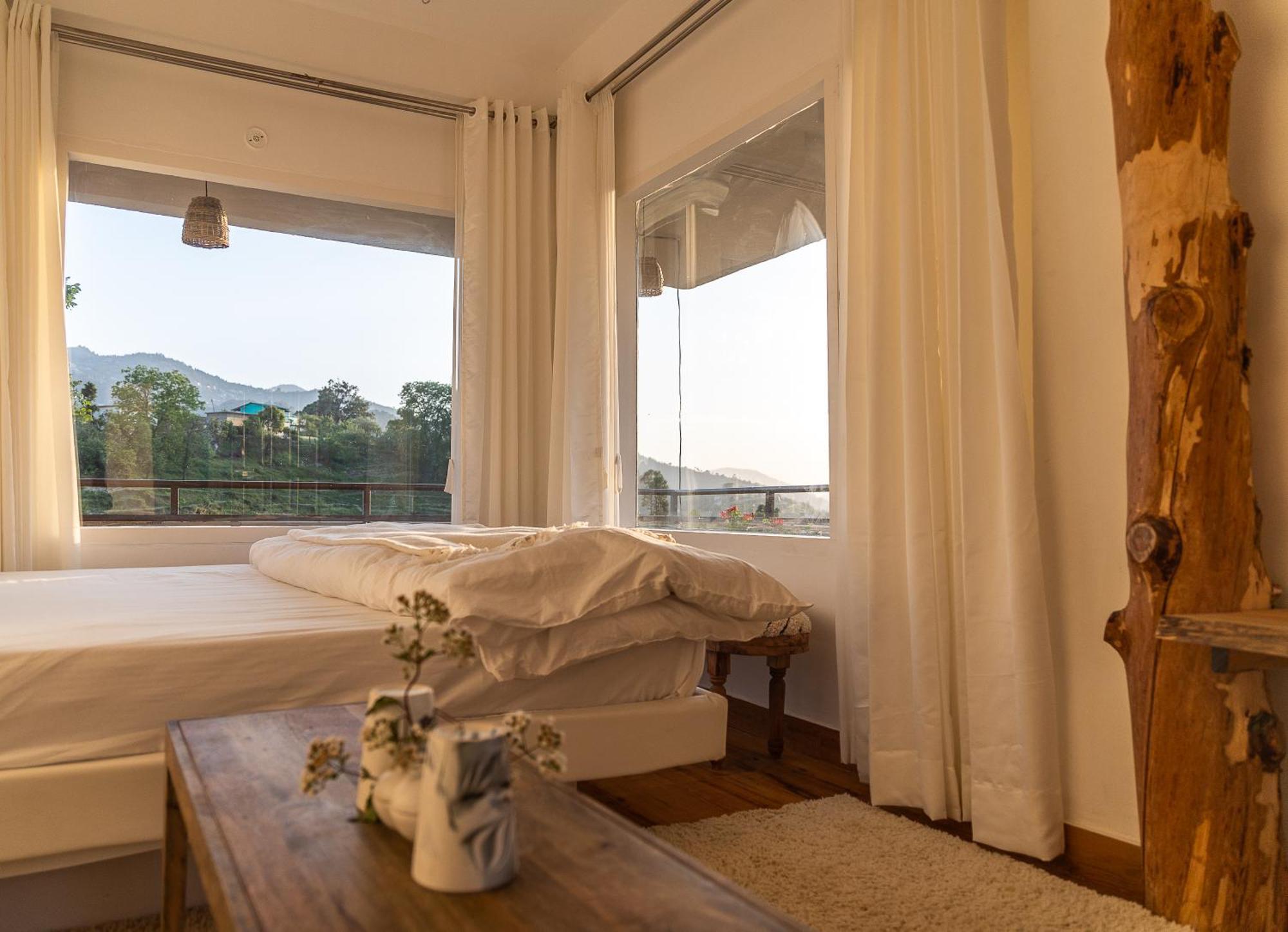 Exstasy Stays - Bathtub Rooms & Cafe - Your Romantic & Cozy Getaway - Thhpsociety - Mukteshwar Luaran gambar