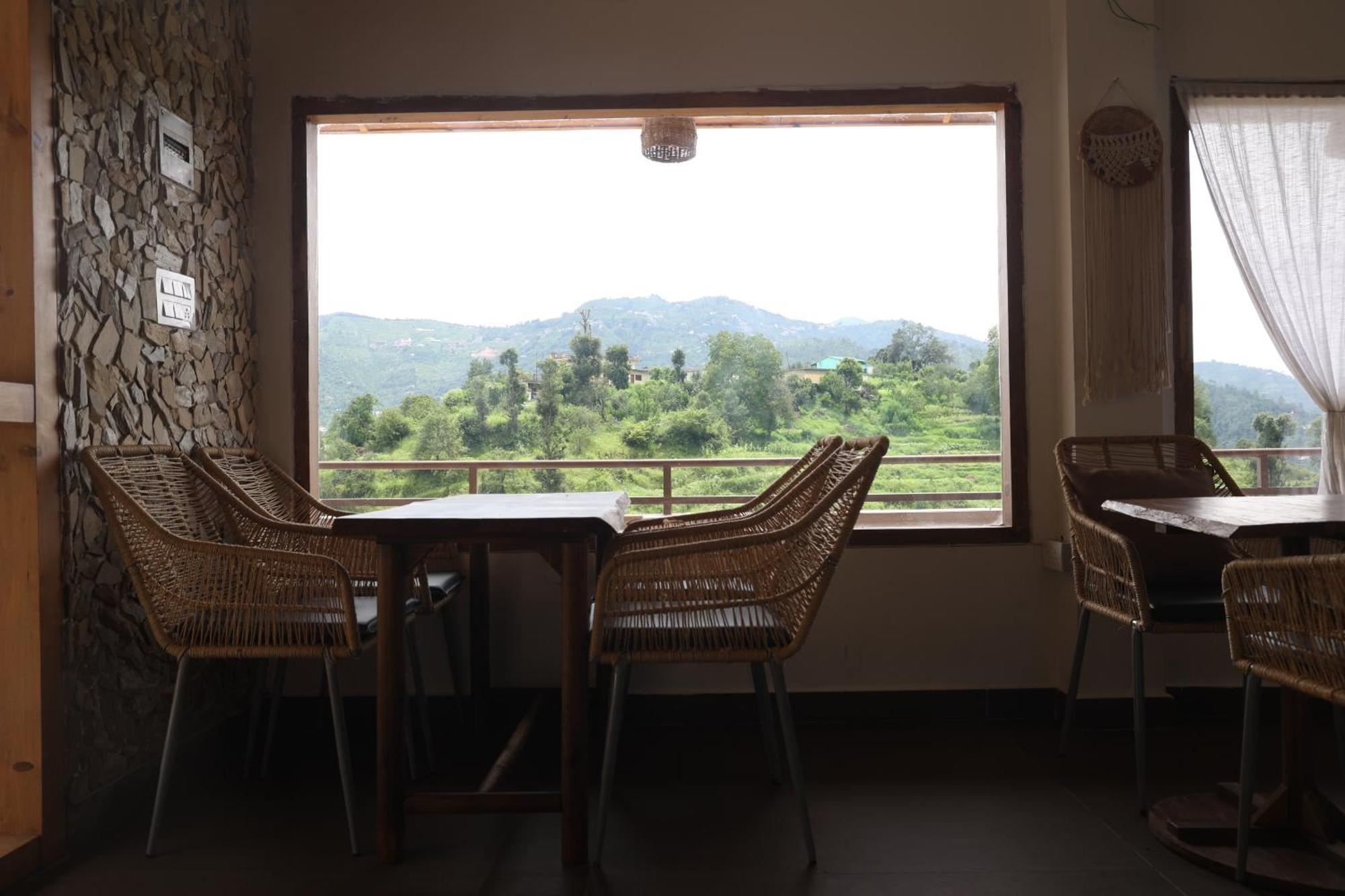 Exstasy Stays - Bathtub Rooms & Cafe - Your Romantic & Cozy Getaway - Thhpsociety - Mukteshwar Luaran gambar