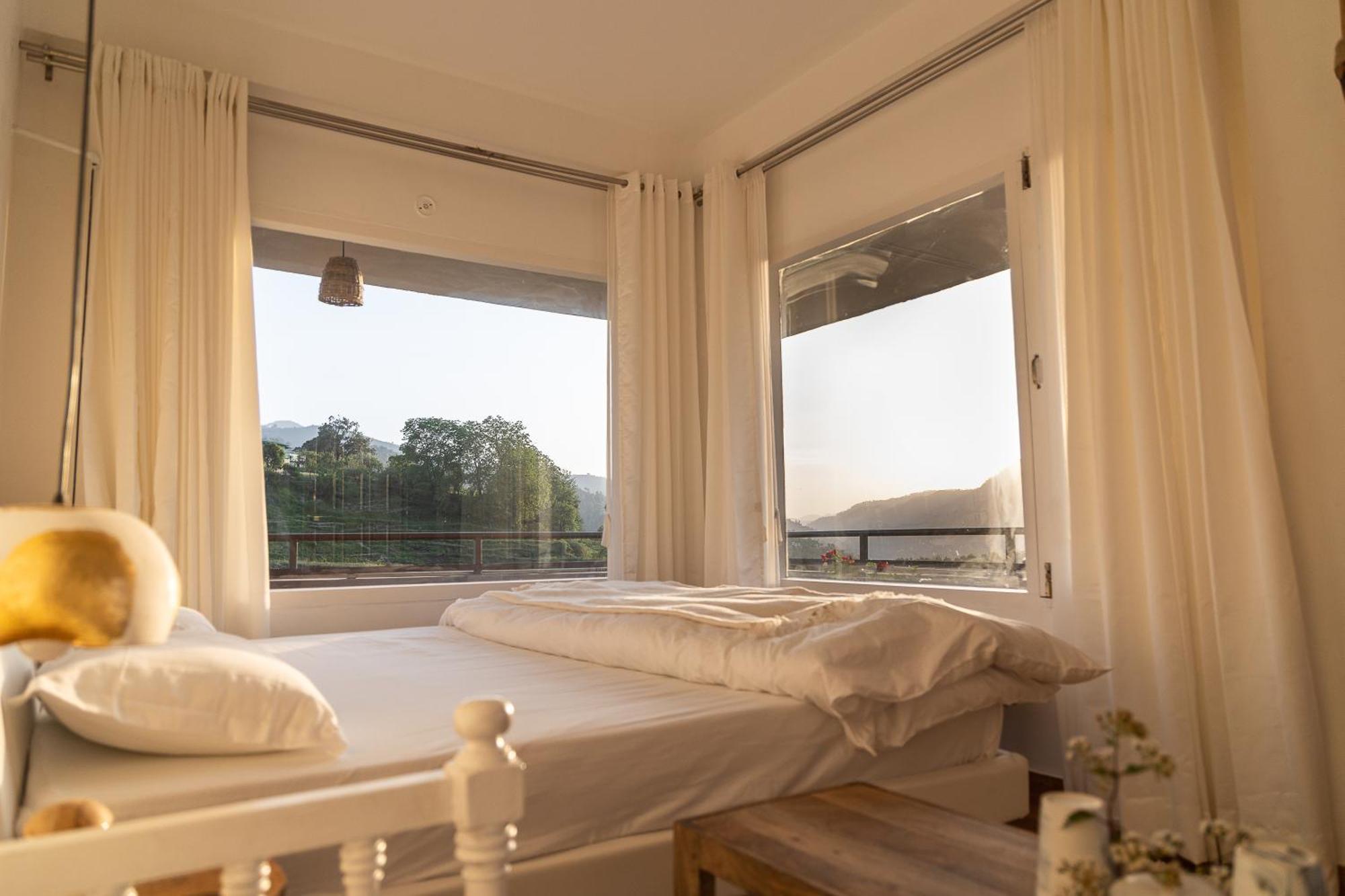 Exstasy Stays - Bathtub Rooms & Cafe - Your Romantic & Cozy Getaway - Thhpsociety - Mukteshwar Luaran gambar