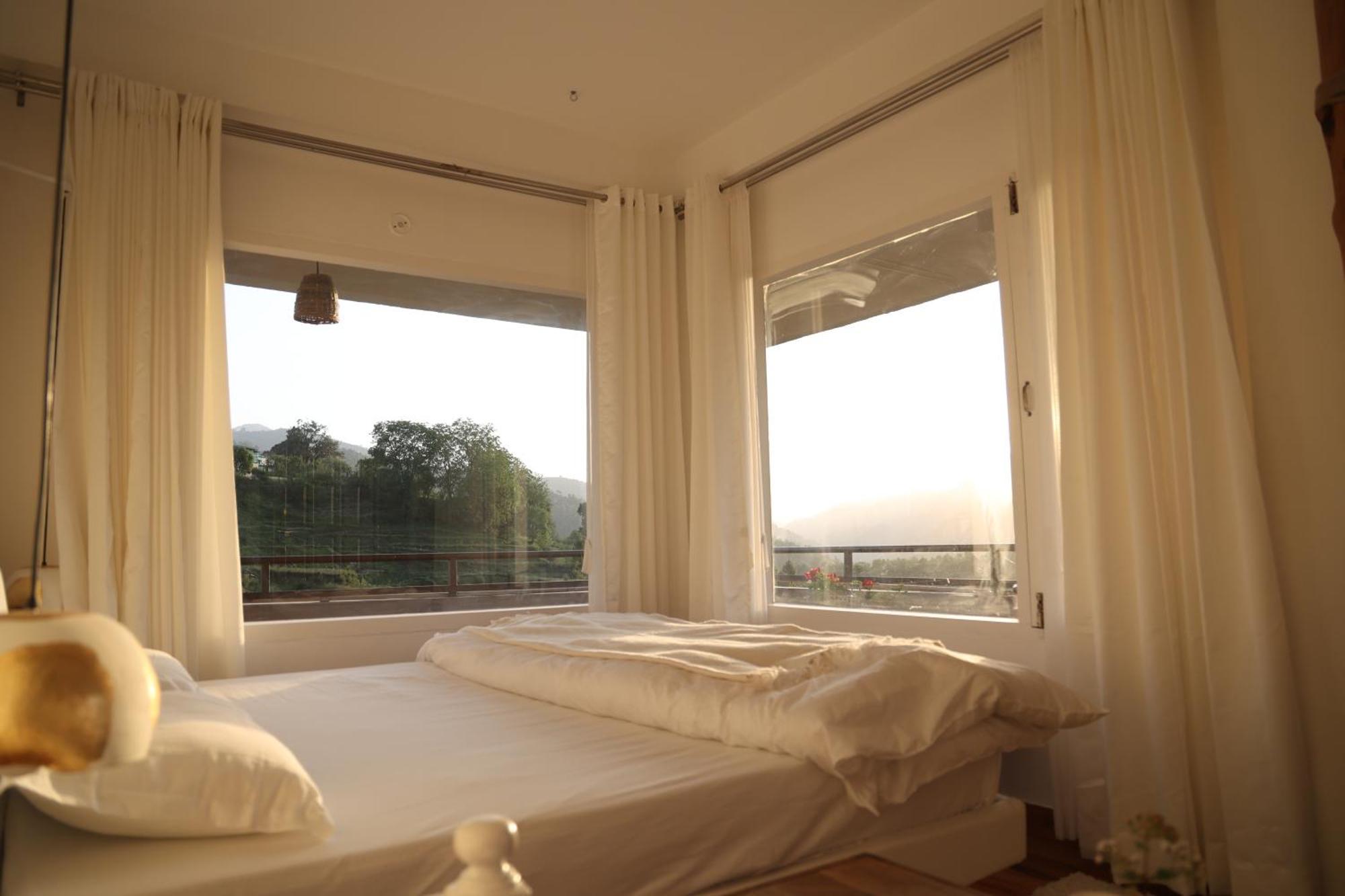 Exstasy Stays - Bathtub Rooms & Cafe - Your Romantic & Cozy Getaway - Thhpsociety - Mukteshwar Luaran gambar