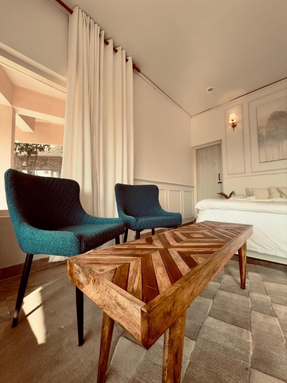 Exstasy Stays - Bathtub Rooms & Cafe - Your Romantic & Cozy Getaway - Thhpsociety - Mukteshwar Luaran gambar